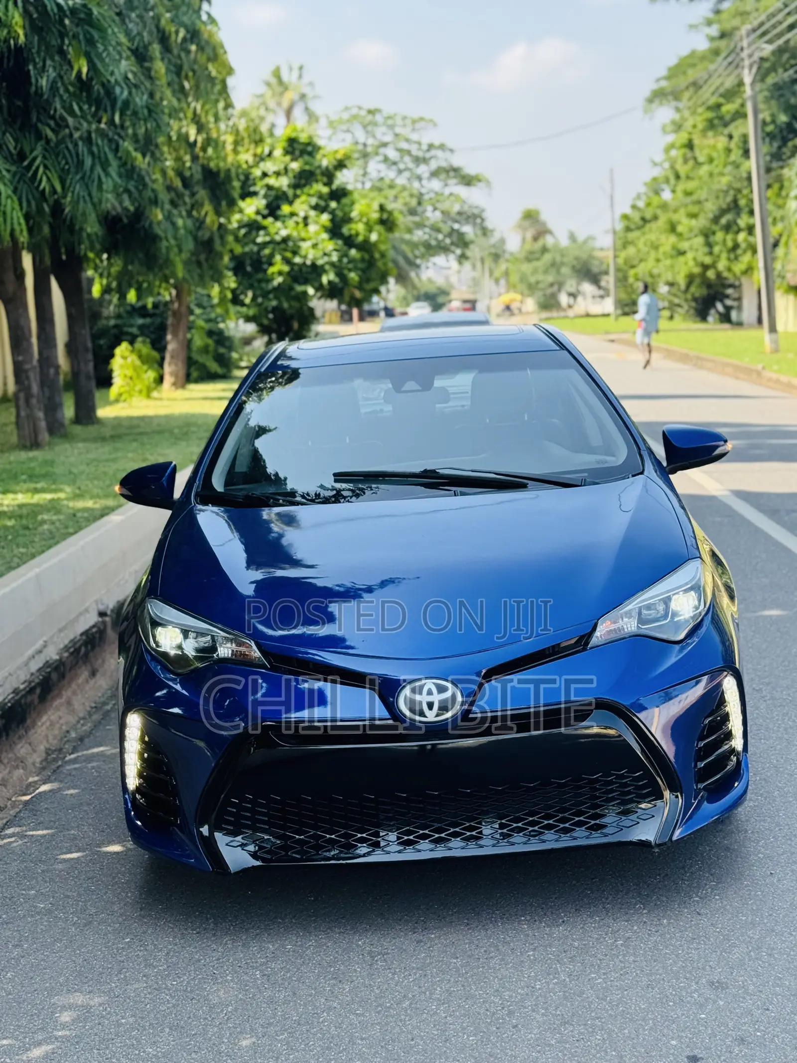 Toyota Corolla SE 4dr Sedan (1.8L 4cyl CVT) 2017 Blue