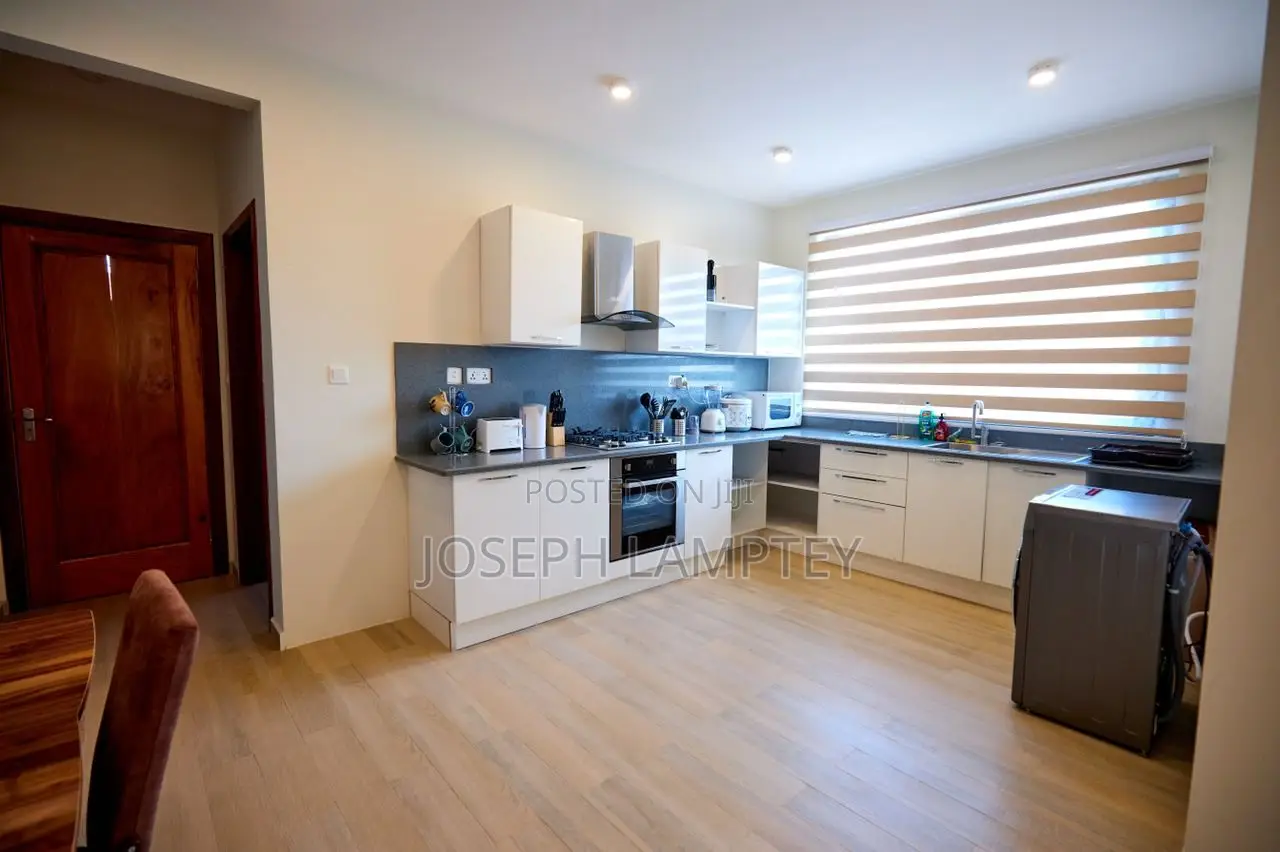 Furnished 2bdrm Apartment in Kofi Lamptey, Airport Residential Area