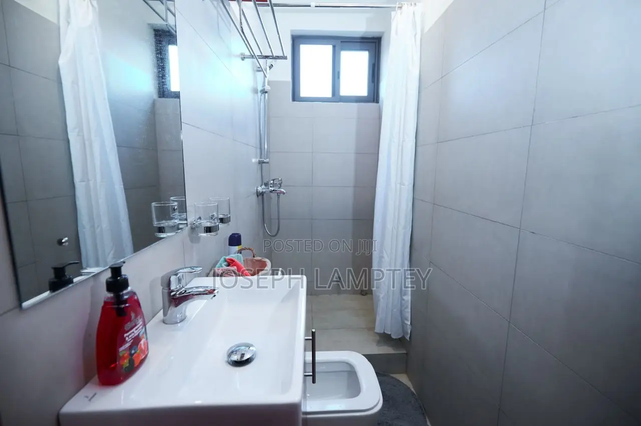 Furnished 2bdrm Apartment in Kofi Lamptey, Airport Residential Area