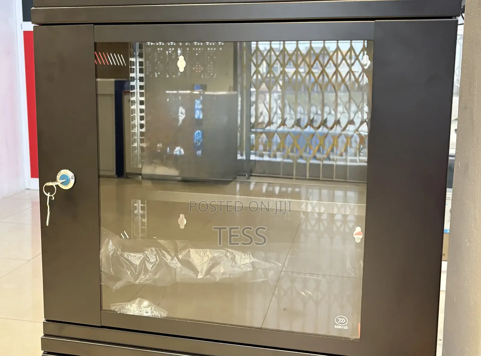 9u Rack Cabinet Westa 520x400x450 With Fan and 6way Pdu
