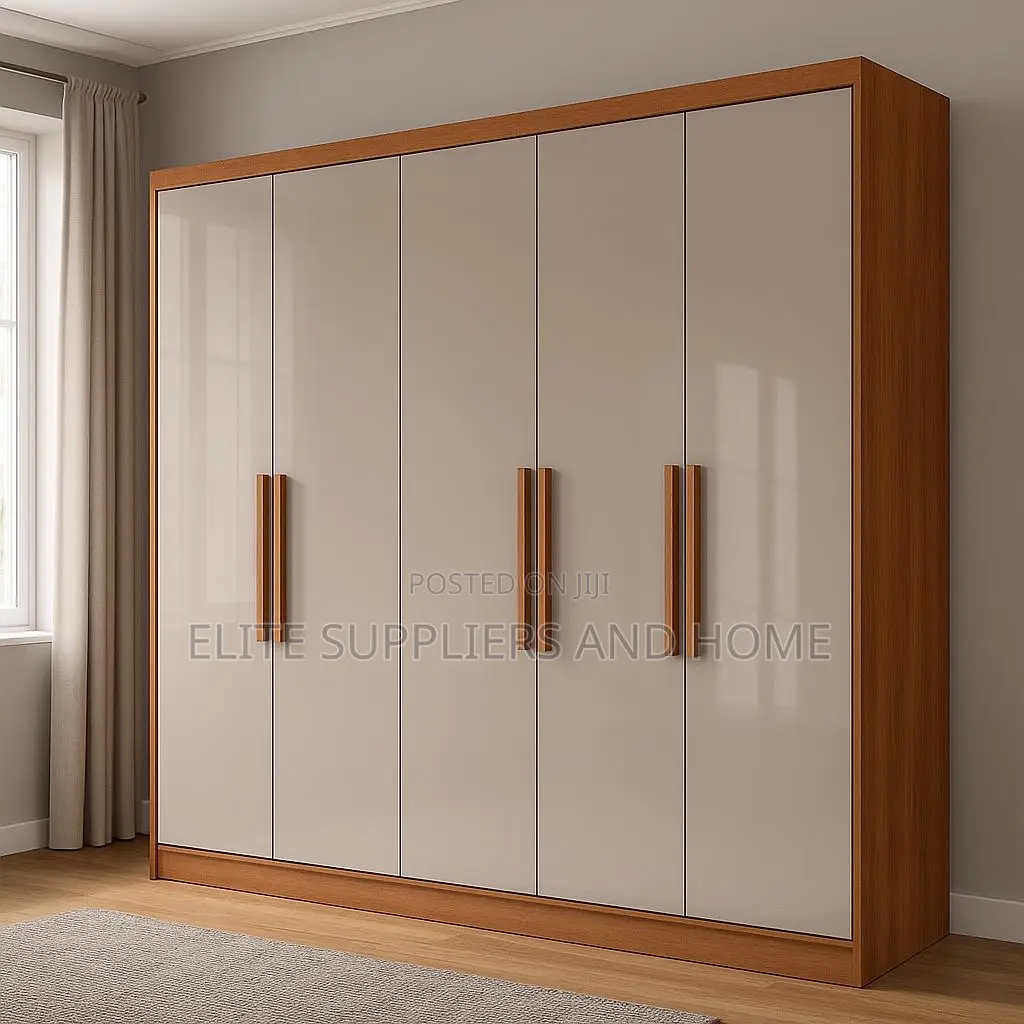 Master Closets / Wardrobes