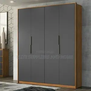 Wardrobes / Closets