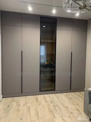 Closet /Wardrobe