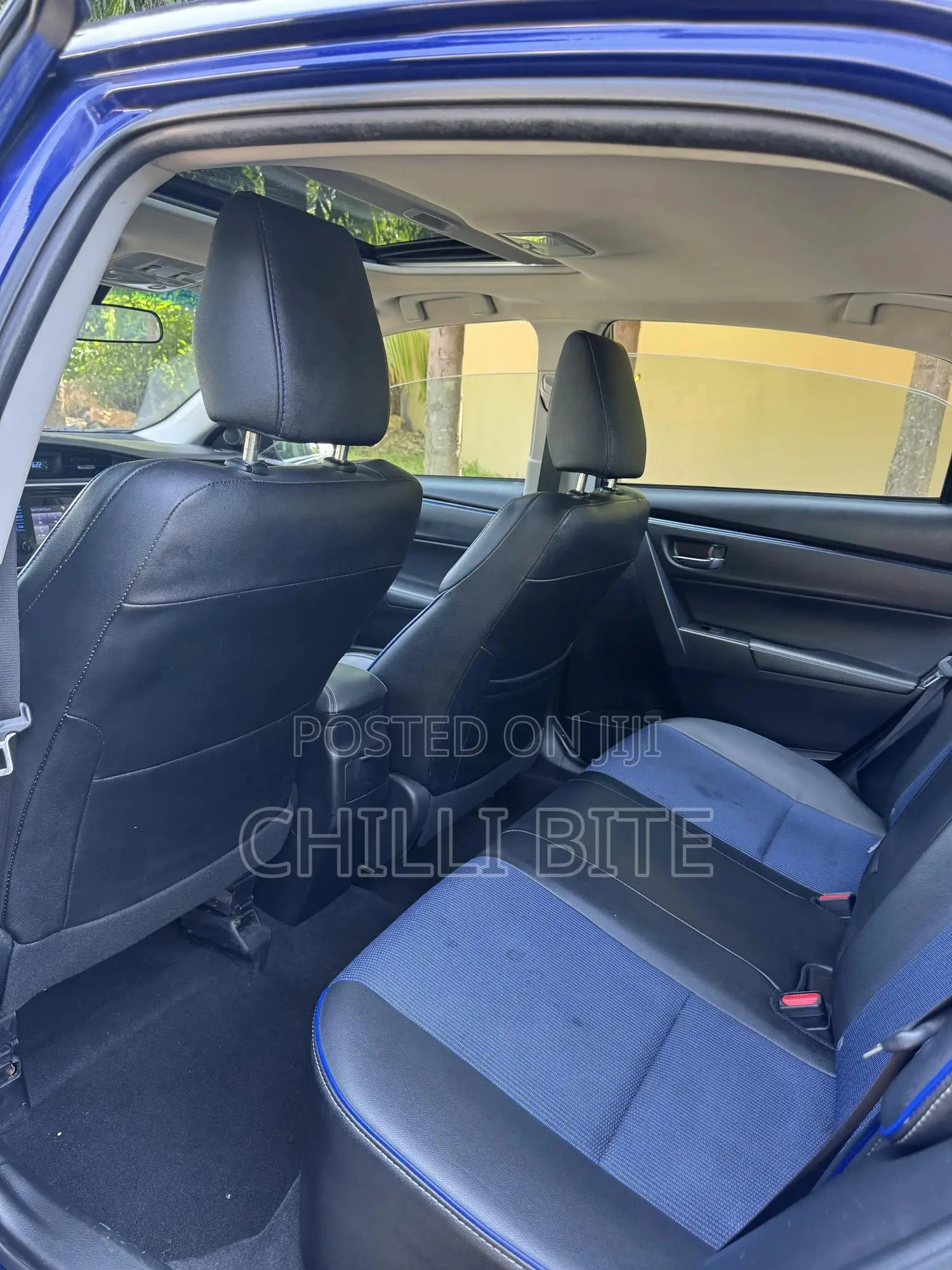 Toyota Corolla SE 4dr Sedan (1.8L 4cyl CVT) 2017 Blue