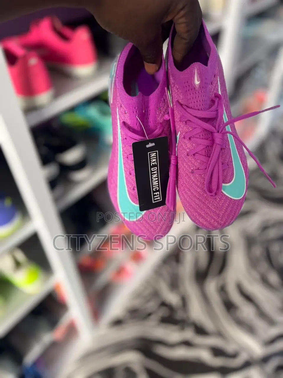 Size 35,36,38,38 Football Boot