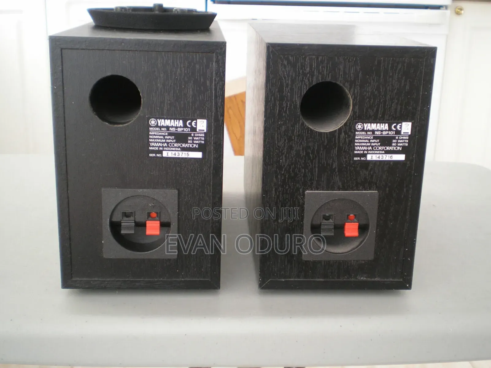 Yamaha Bookshelf Speaker With Good Sound Quality Very Clean