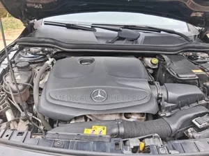 Mercedes-Benz GLA 250 2016 Black