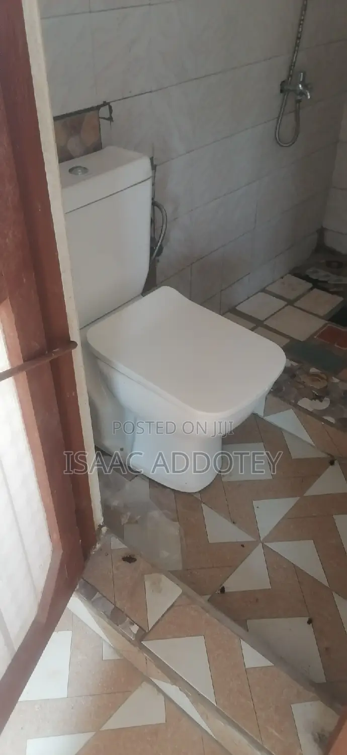 1bdrm Apartment in Nungua Methodist, Spintex for rent