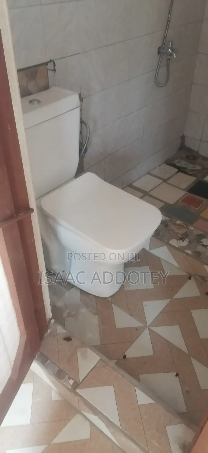 1bdrm Apartment in Nungua Methodist, Spintex for rent