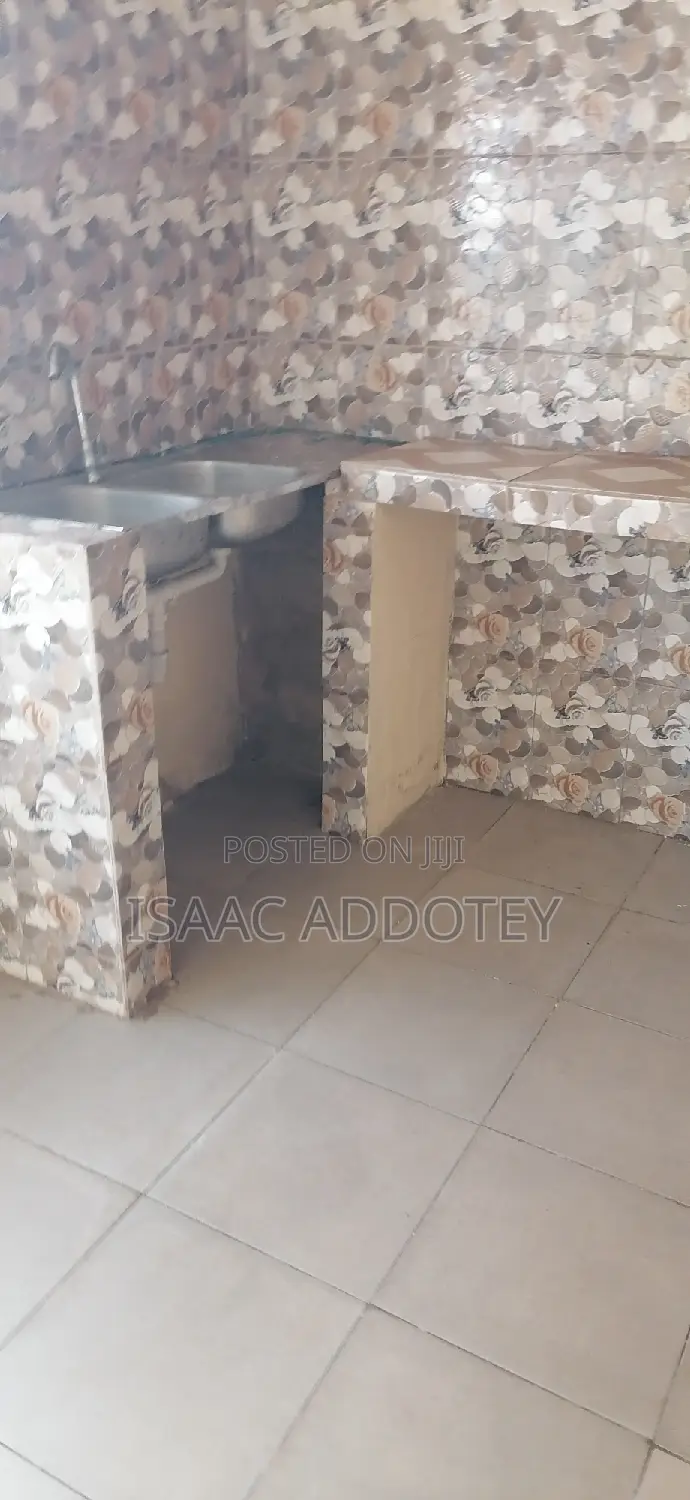 1bdrm Apartment in Nungua Methodist, Spintex for rent