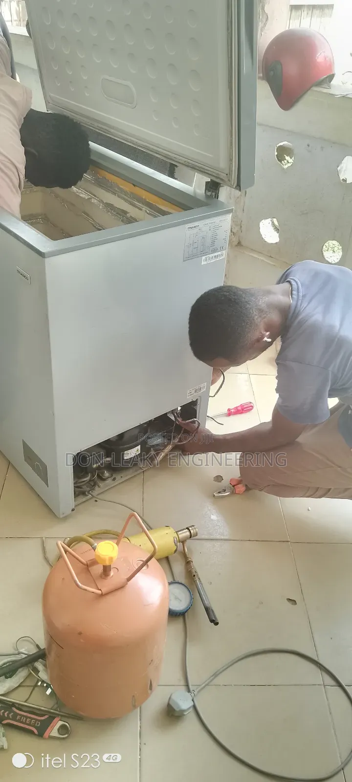 Fridge Mechanic