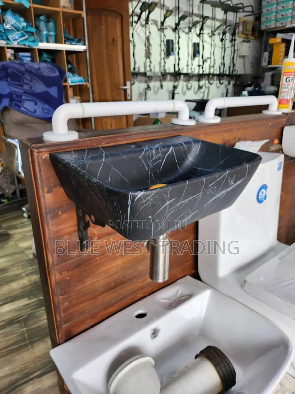 Marble Wall Hung Basin _ Black Wall Hung Basin