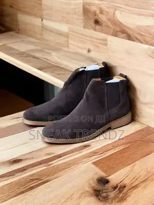 Desert Chelsea Boots Black and Brown
