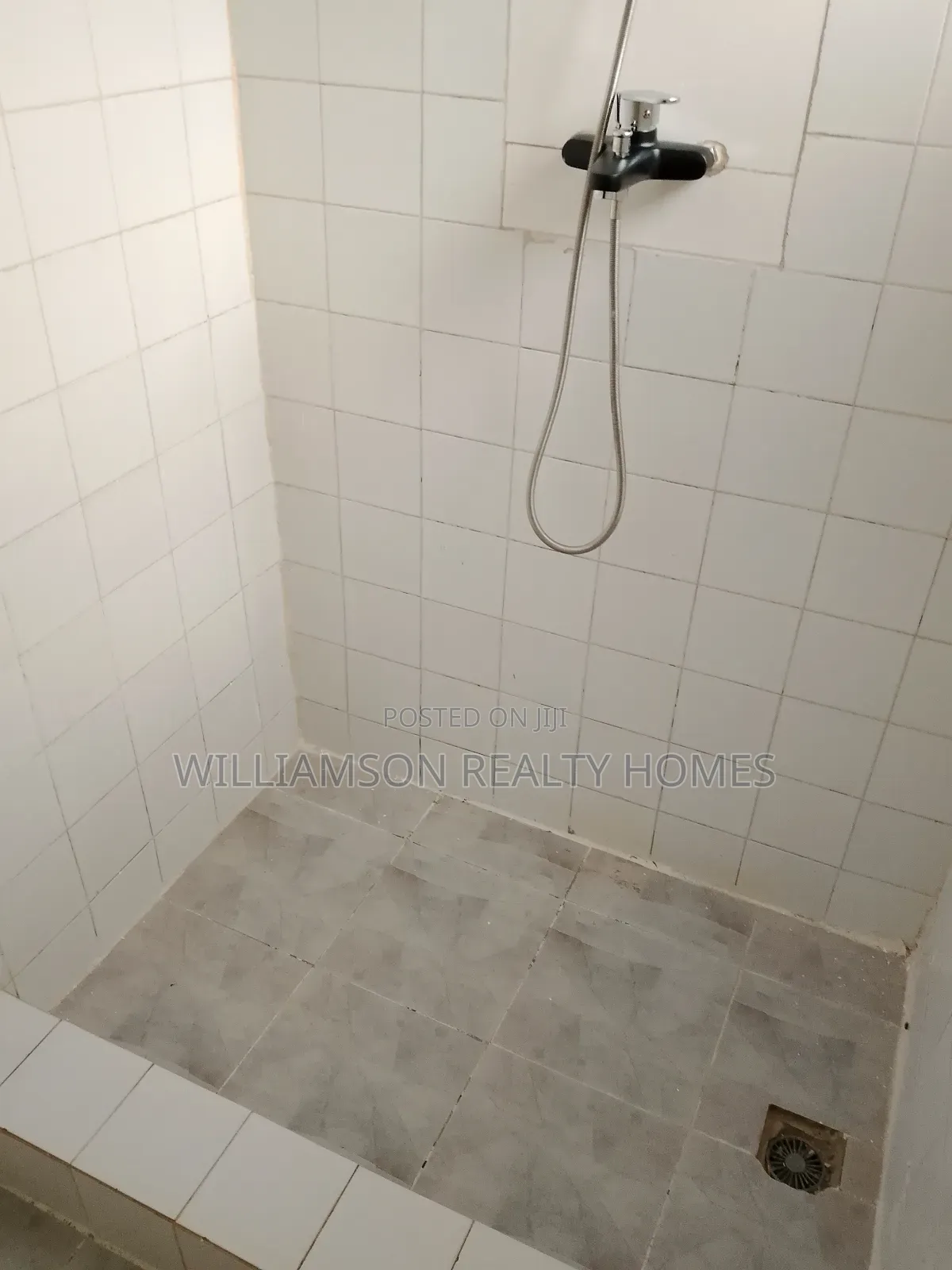 2bdrm House in Devtraco Estate,, Spintex for rent