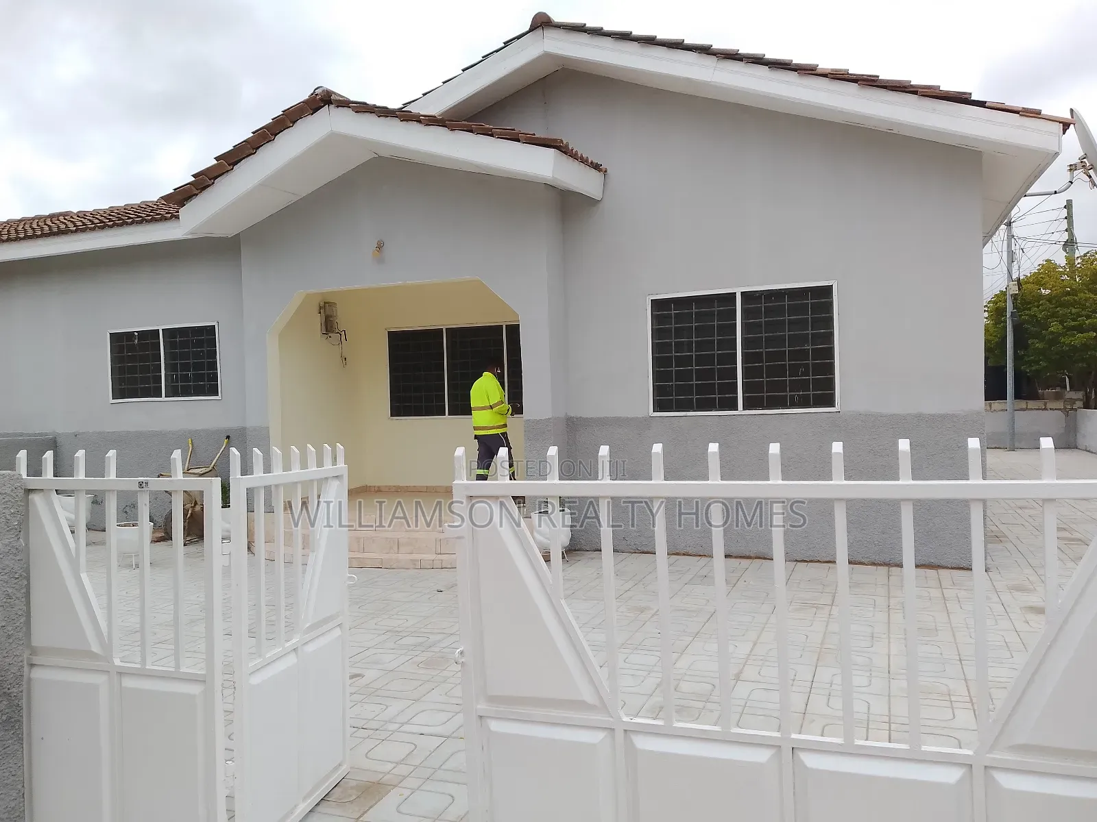 2bdrm House in Devtraco Estate,, Spintex for rent