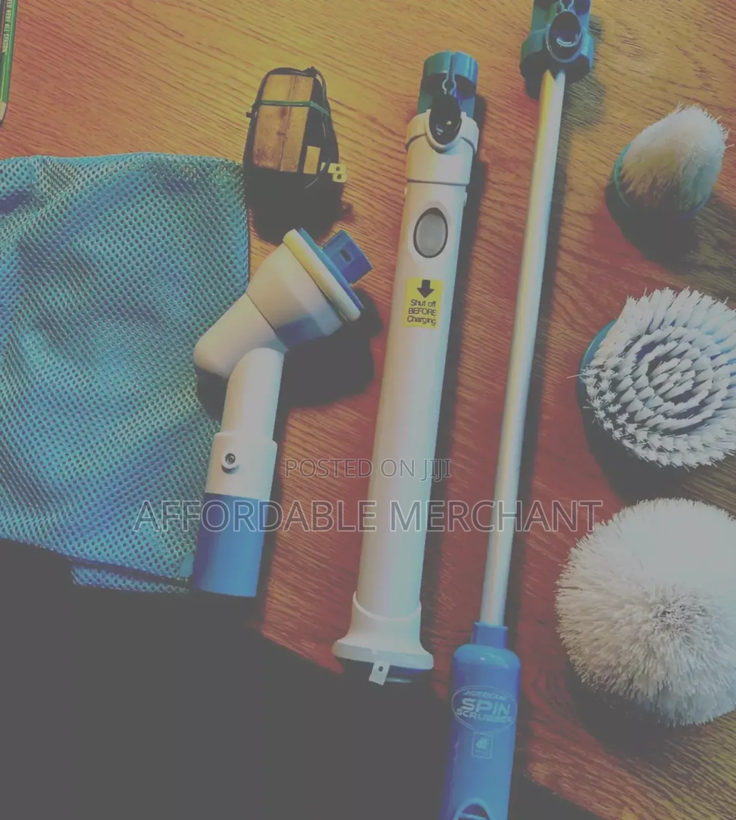 Hurricane" Spin Scrubber Cordless Rechargeable-3 Brush Heads