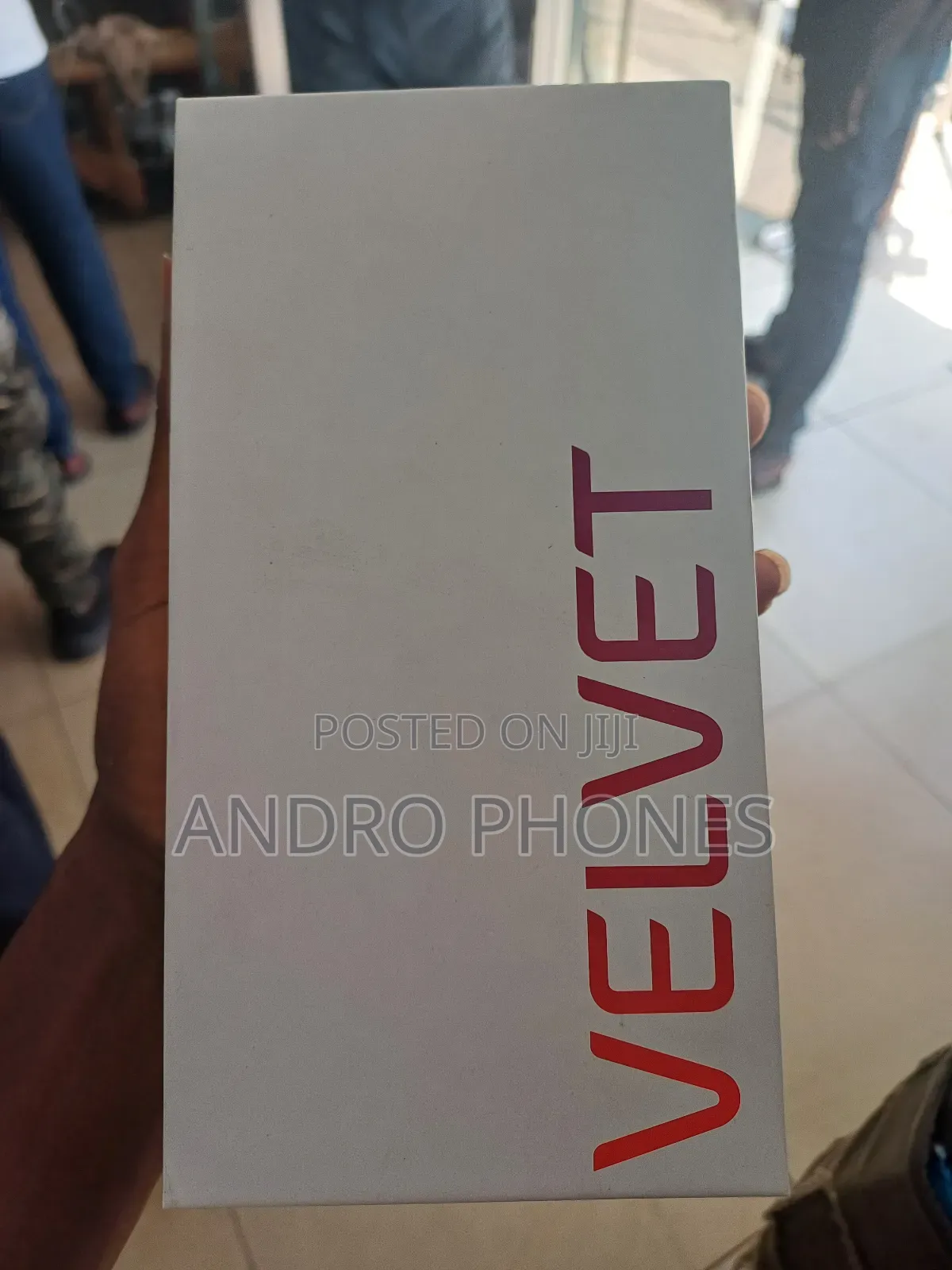 New LG Velvet 128 GB Black