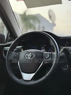 Toyota Corolla S w/Special Edition Pkg (1.8L 4cyl CVT) 2016 Black