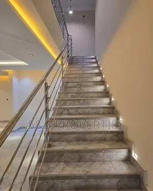 4bdrm House in Ashomang Estate for sale