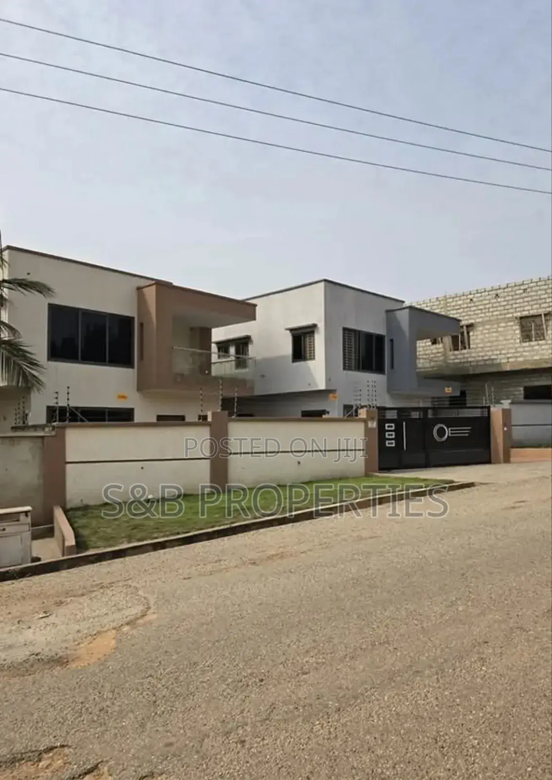 4bdrm House in Ashomang Estate for sale