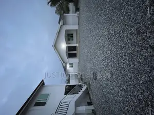 3bdrm Apartment in Mr Justice Estate, Kasoa for rent