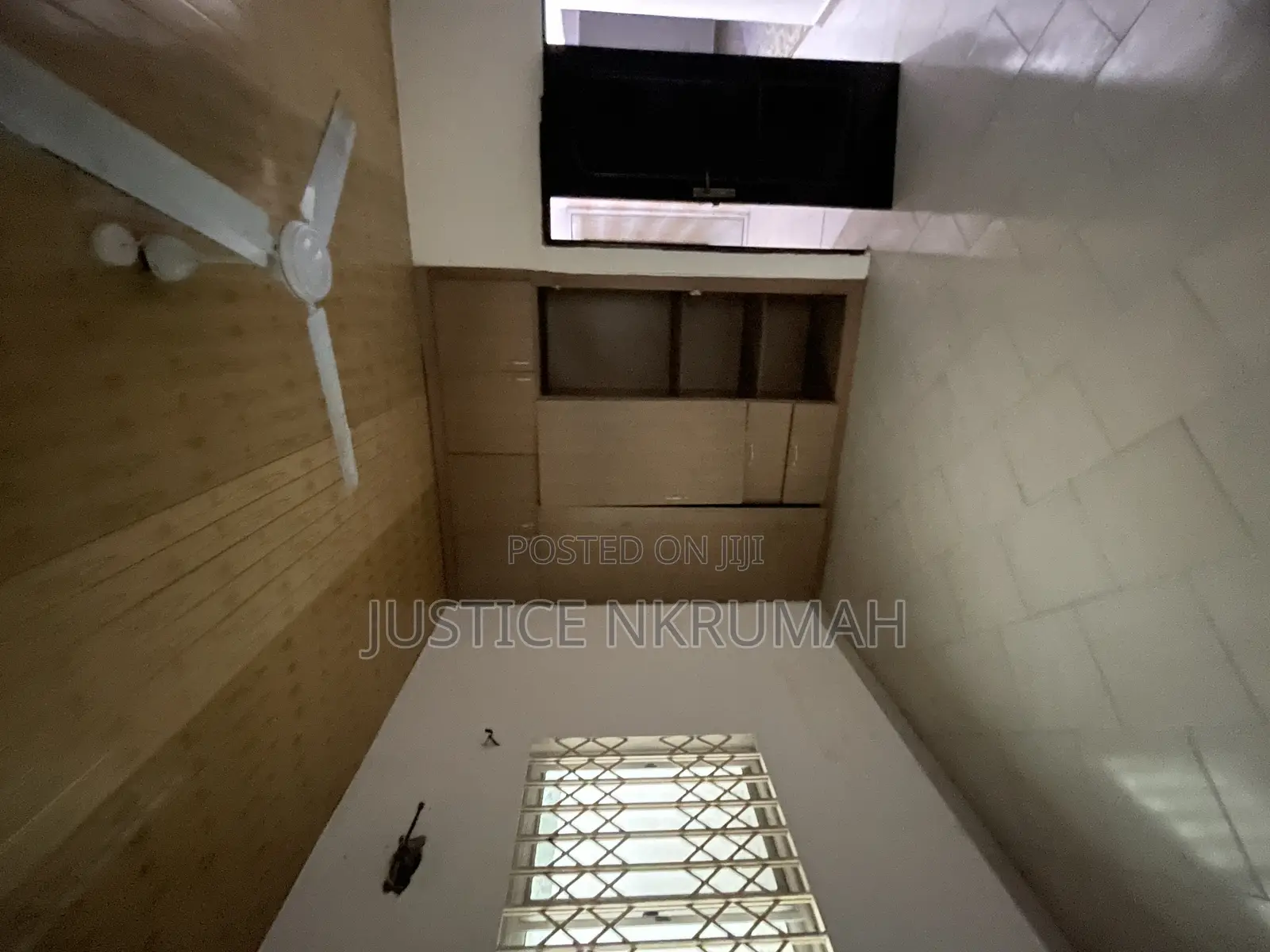 3bdrm Apartment in Mr Justice Estate, Kasoa for rent