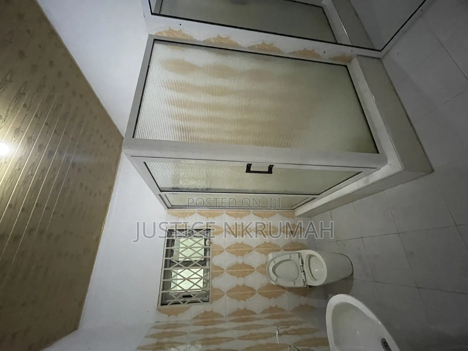 3bdrm Apartment in Mr Justice Estate, Kasoa for rent
