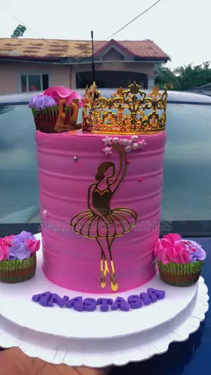 Kids Cartoon Character Cake