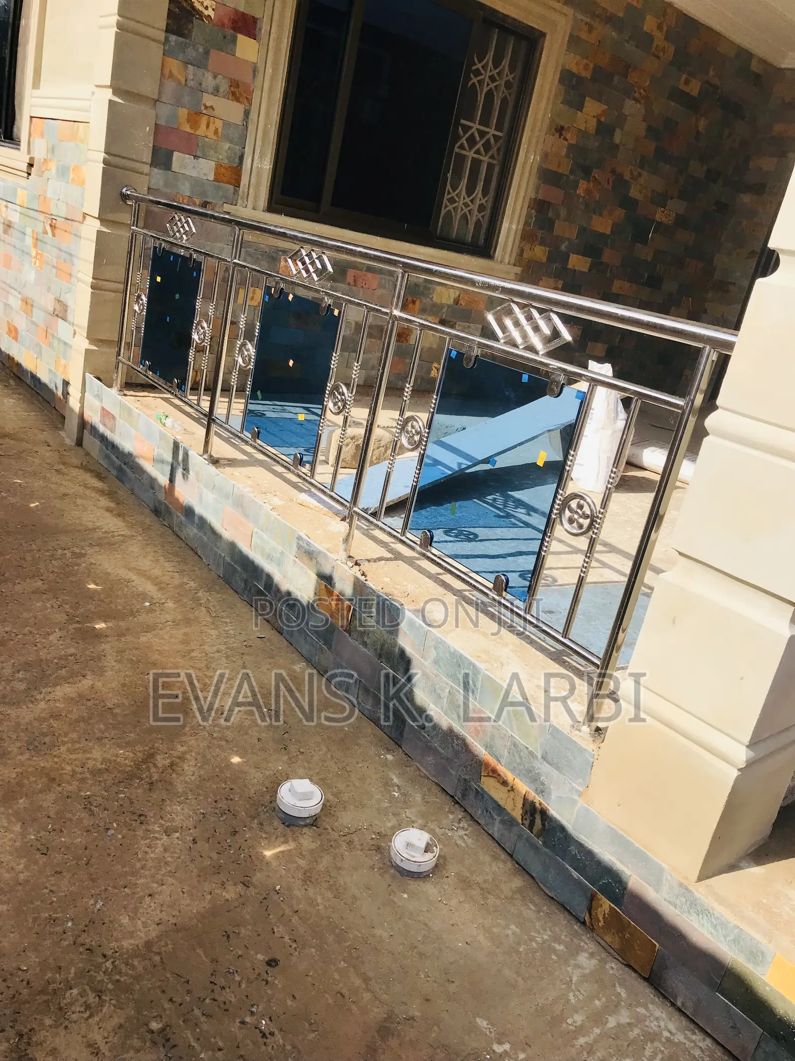 Rocky Stainless Steel And Glass Balustrade