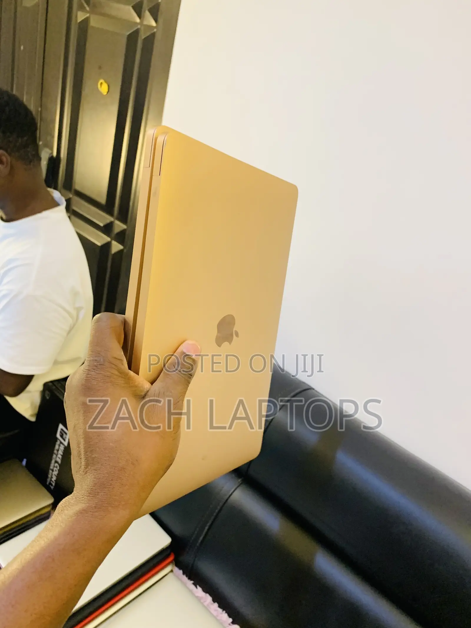 Laptop Apple MacBook 2017 16GB Intel Core I5 SSD 512GB