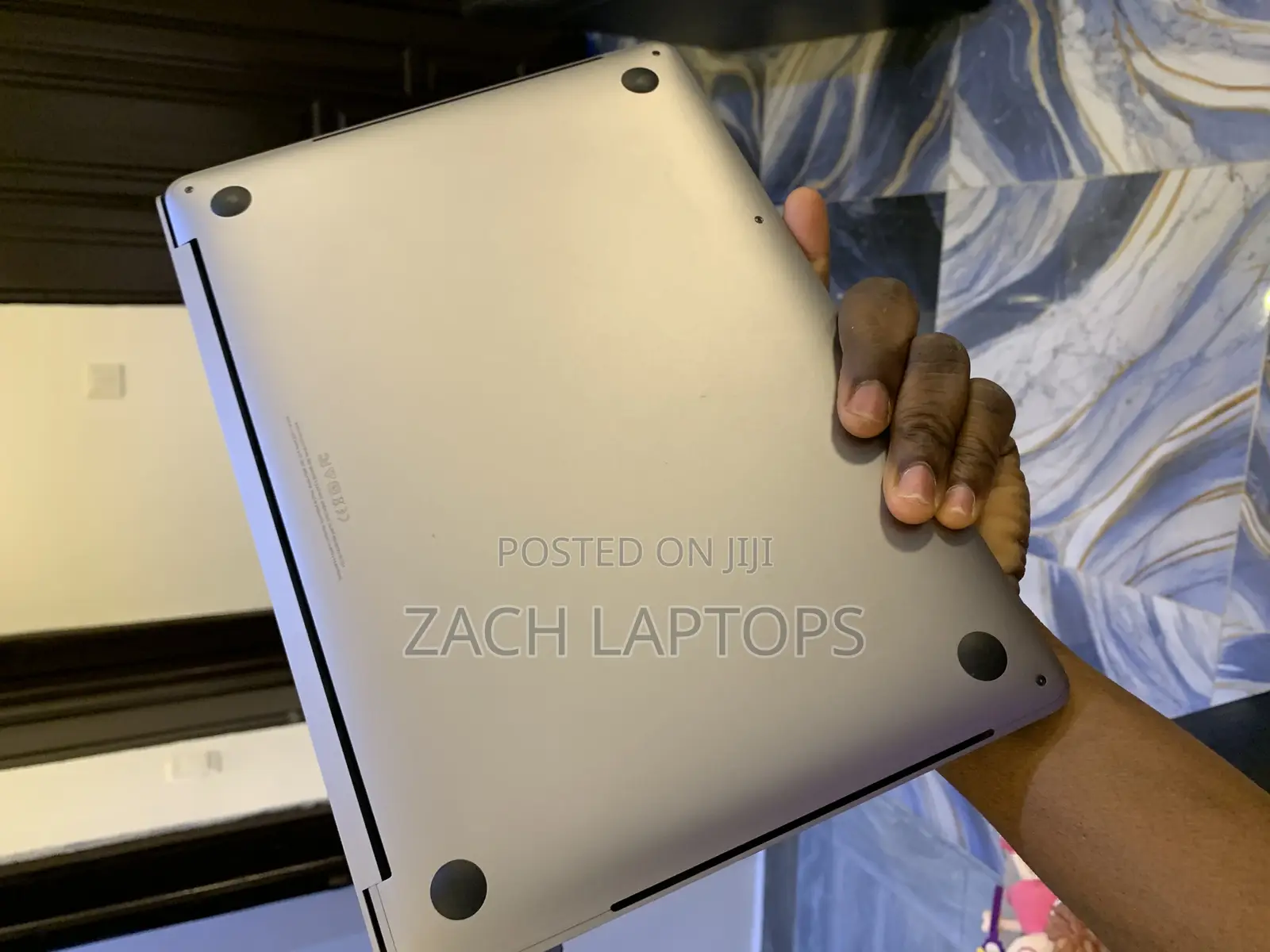 Laptop Apple MacBook 2018 8GB Intel Core I5 SSD 512GB