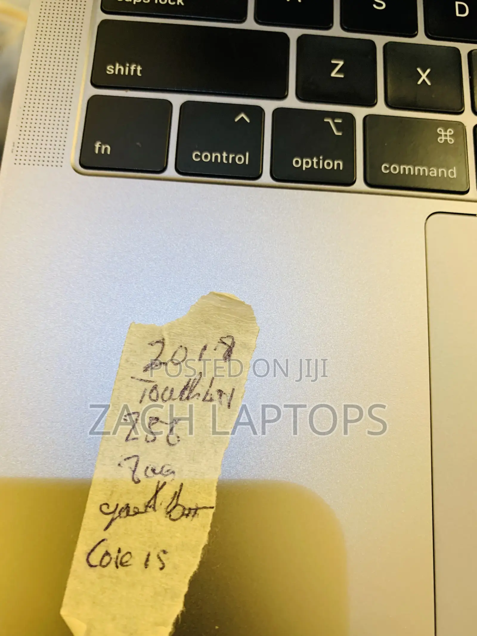 Laptop Apple MacBook Pro 2018 32GB Intel Core I9 SSD 1T