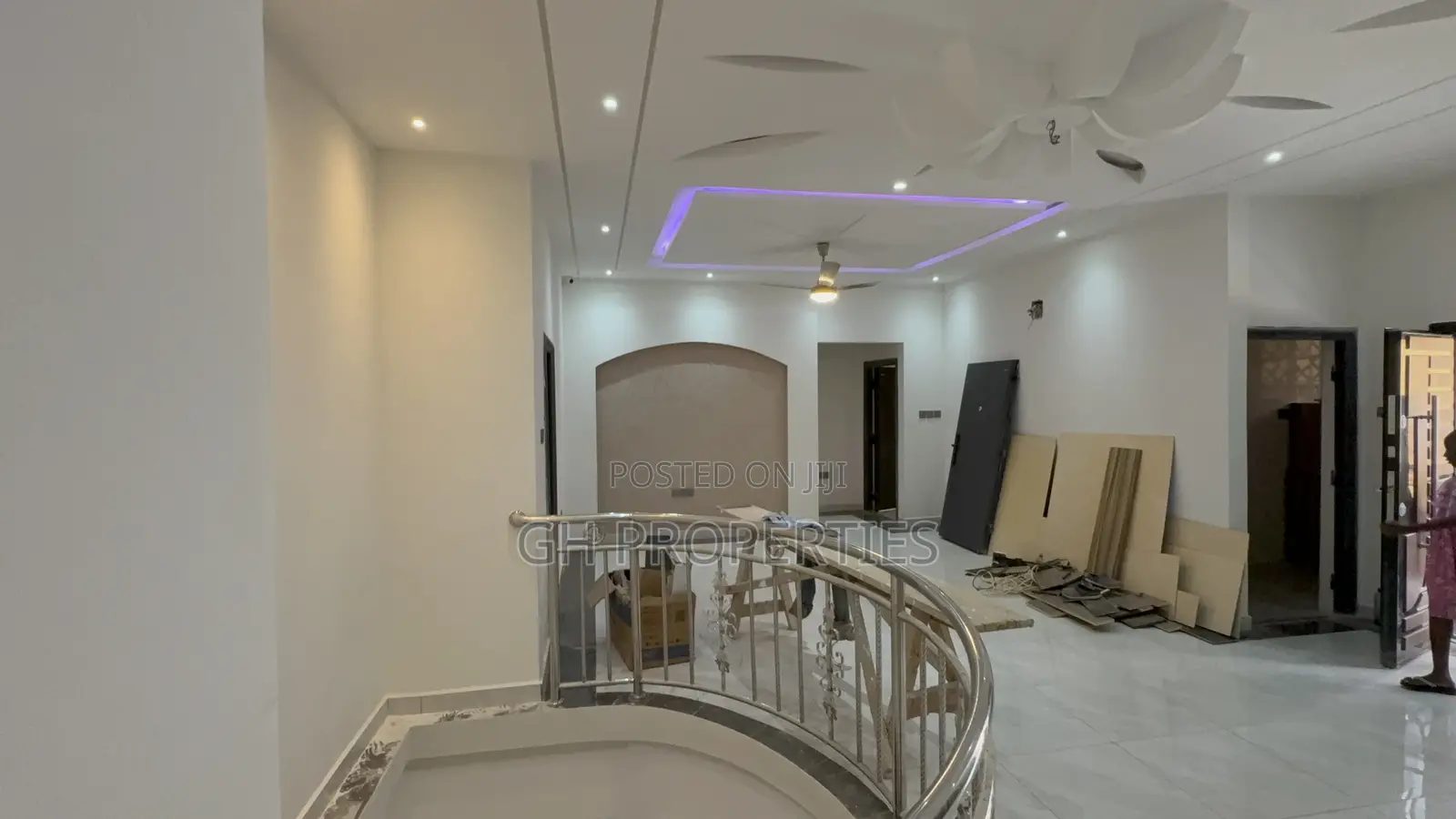7bdrm Mansion in Atasemanso., Kumasi Metropolitan for sale
