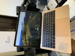 Laptop Apple MacBook Pro 2019 8GB Intel Core I5 SSD 256GB