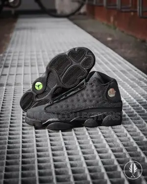 Jordan Air Retro 13 Pure Black