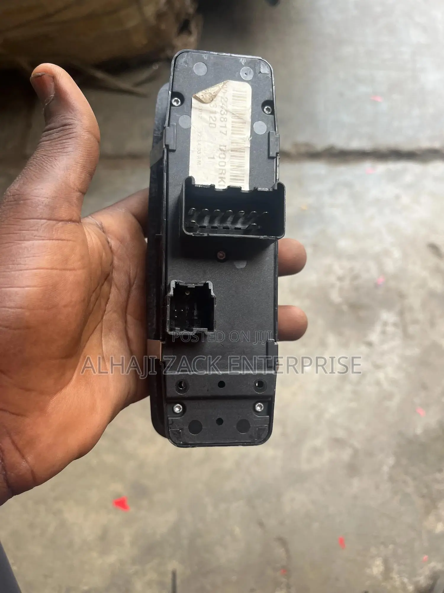 Tundra Main Door Switch