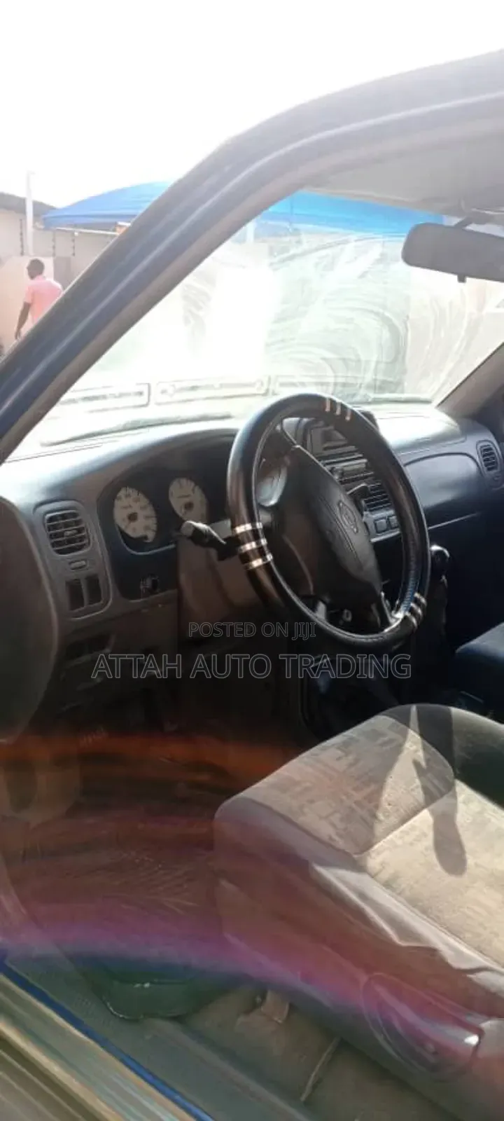 Nissan Hardbody 2010 Blue