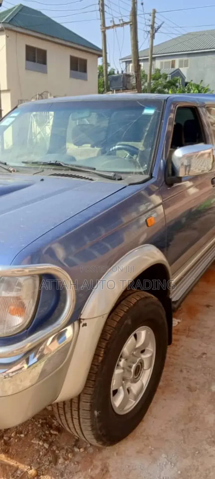 Nissan Hardbody 2010 Blue