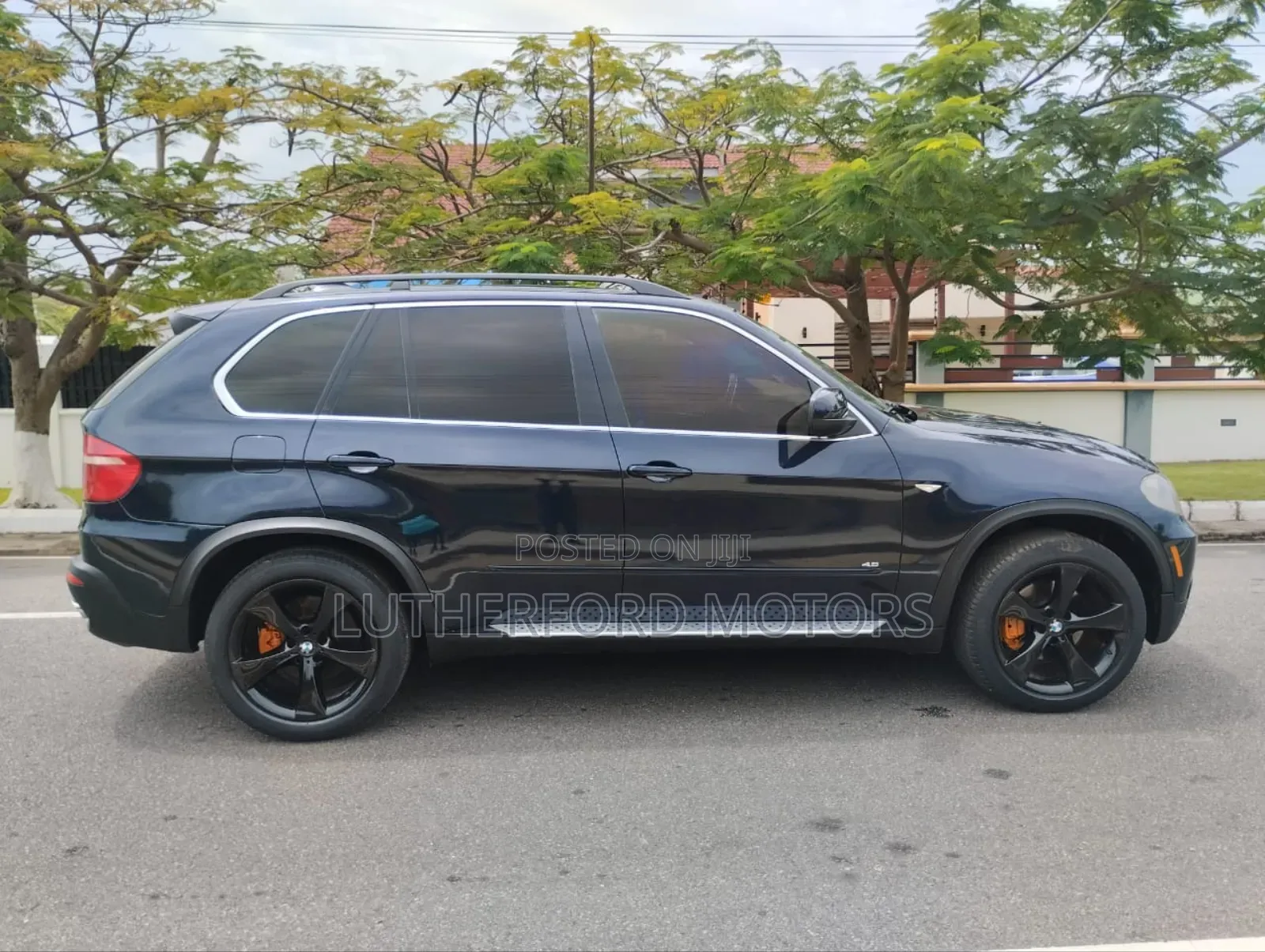 BMW X5 xDrive48i AWD (4.8L 8cyl 6A) 2010 Black