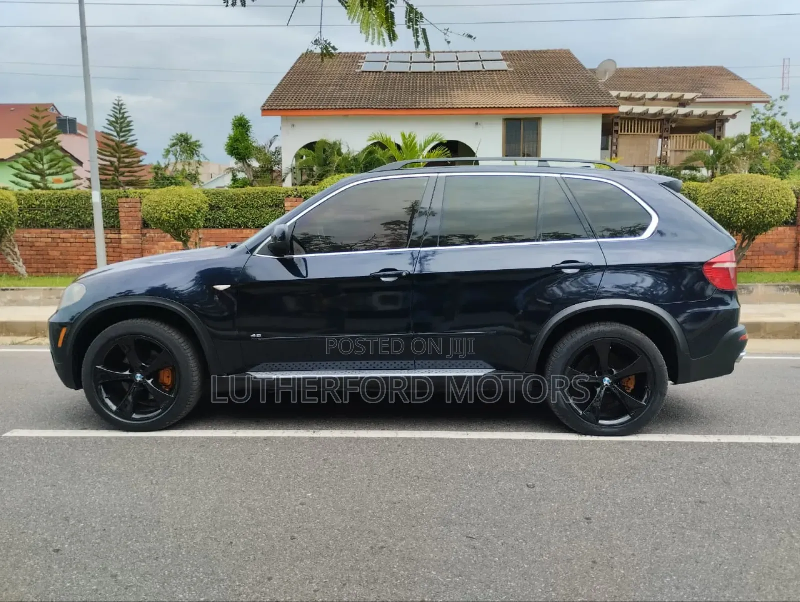 BMW X5 xDrive48i AWD (4.8L 8cyl 6A) 2010 Black