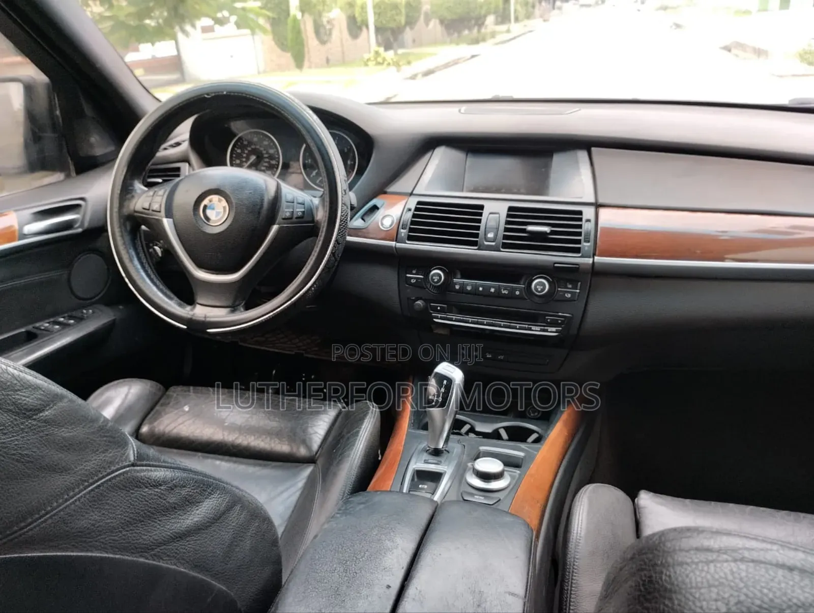 BMW X5 xDrive48i AWD (4.8L 8cyl 6A) 2010 Black