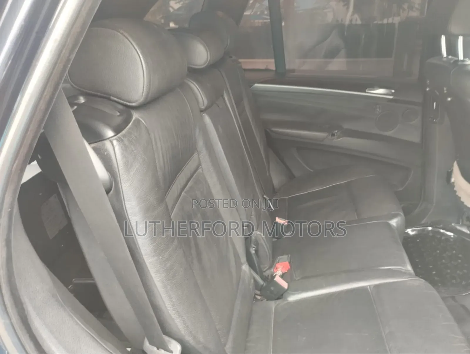 BMW X5 xDrive48i AWD (4.8L 8cyl 6A) 2010 Black