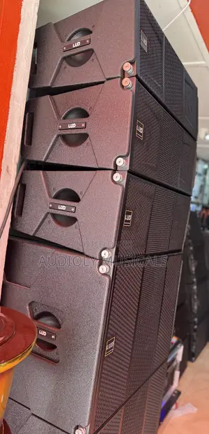 Single Bass Speaker With 3-Line Array 10- Inches