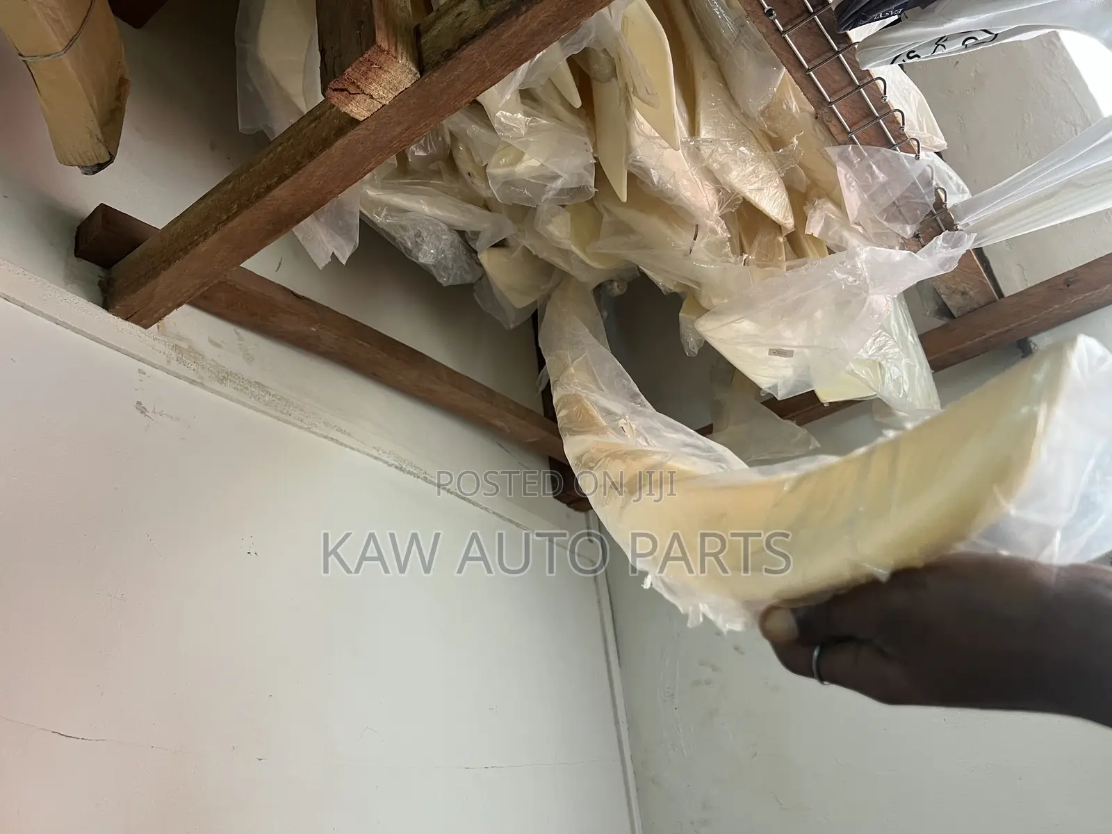 2011,2012,2013,2014,2015,2016 Boot Spoiler For Toyota Corolla