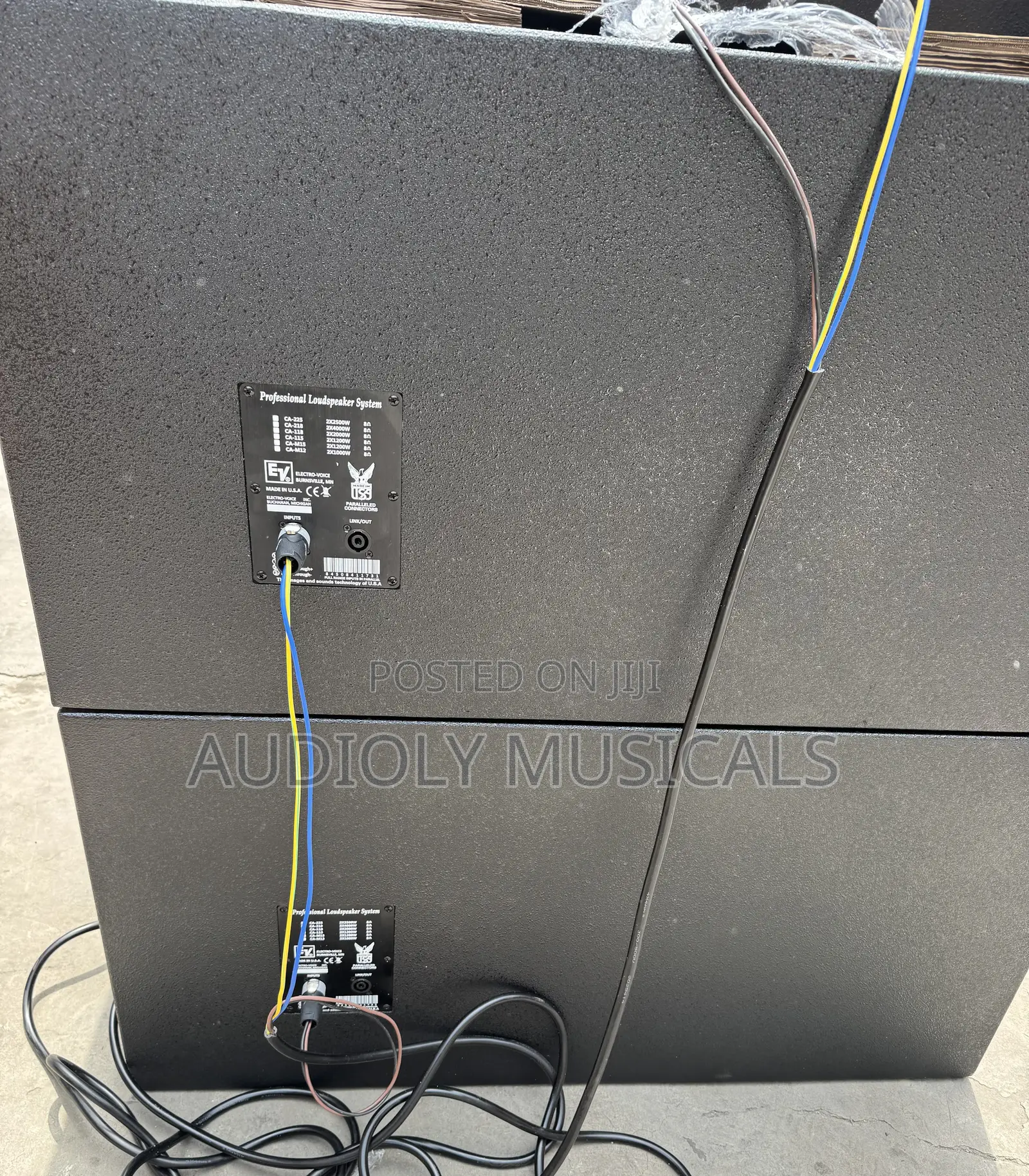 Full Rack With Ev Bass and 3- Line Arrays