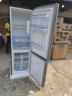 Quality Pearl Water Dispenser Bottom Fridge 309 Litres F