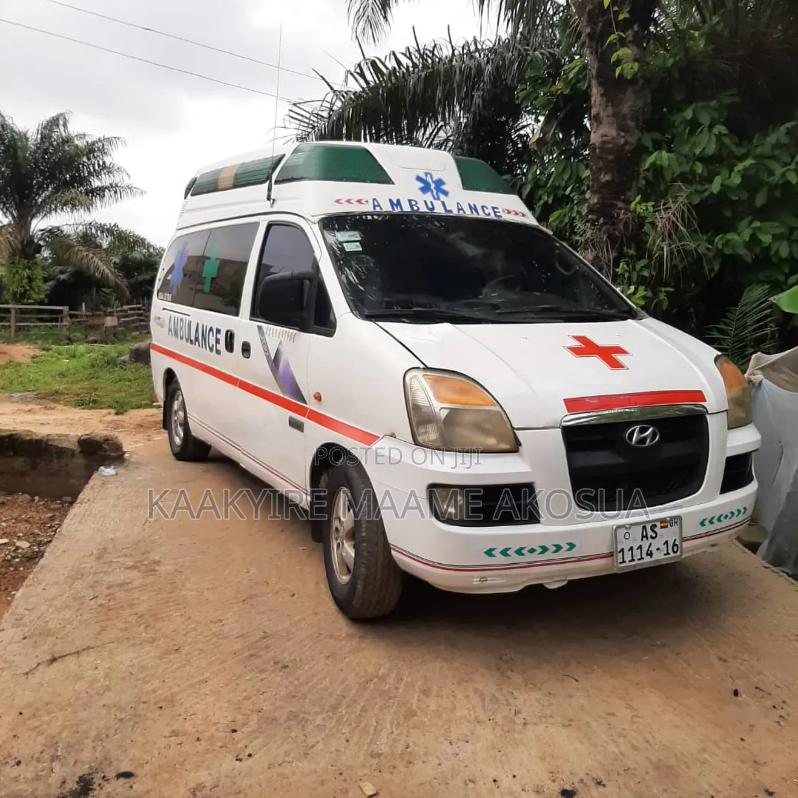 Hyundai H-100 2004 White