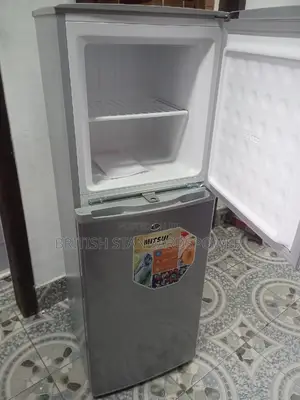 Authentic Mitsui 138l Spacious Top Freezer Fridge