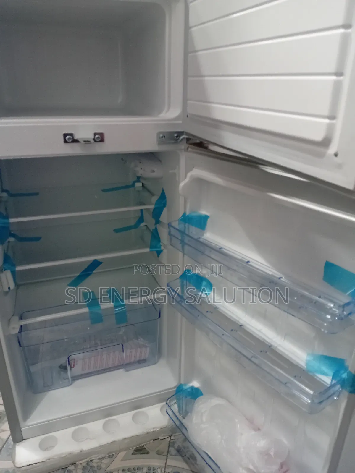 Amicable Nasco 1 Star Fridge Freezer Model 212-S Nasco