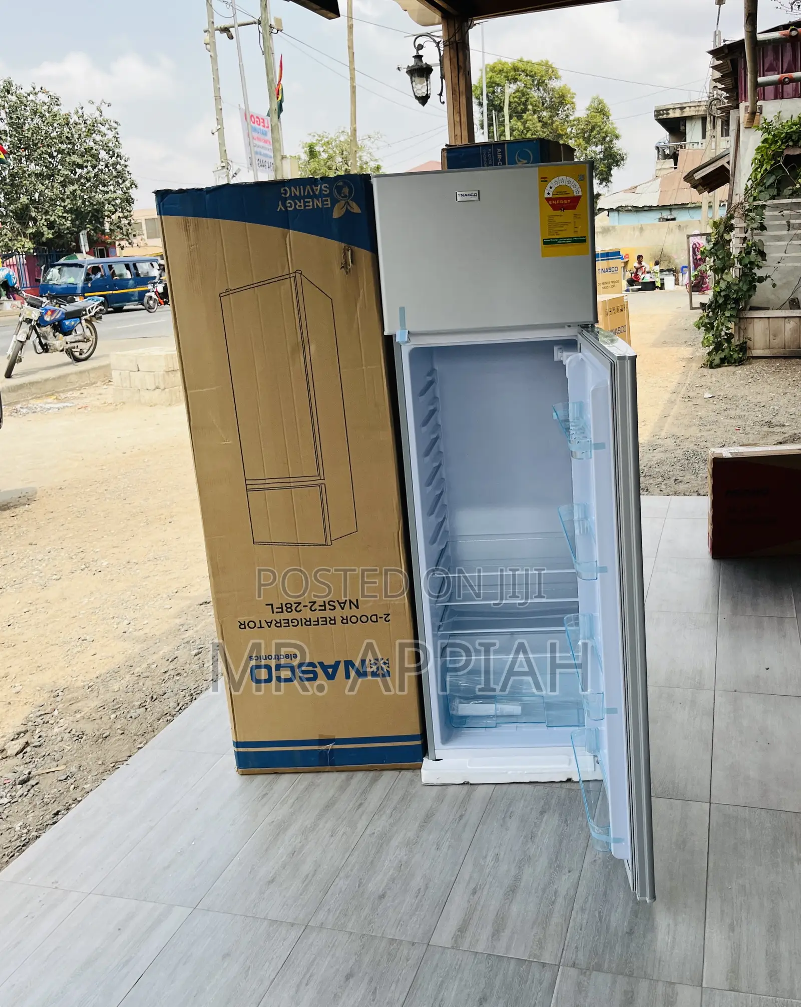 Newly Made Nasco Nasf2-28fl Top Freezer Electric Fridge.